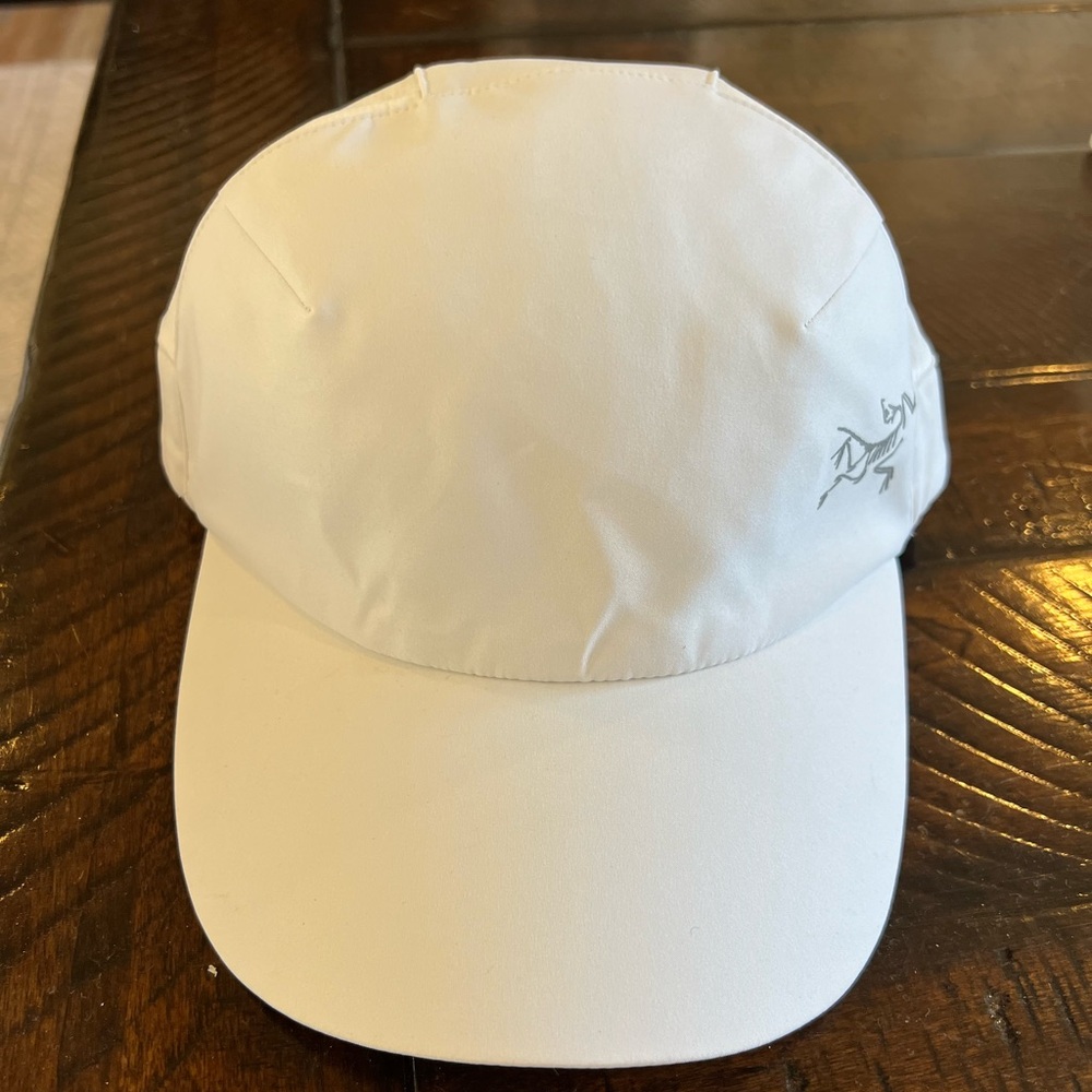 Arc'teryx White Men's Lightweight Cap